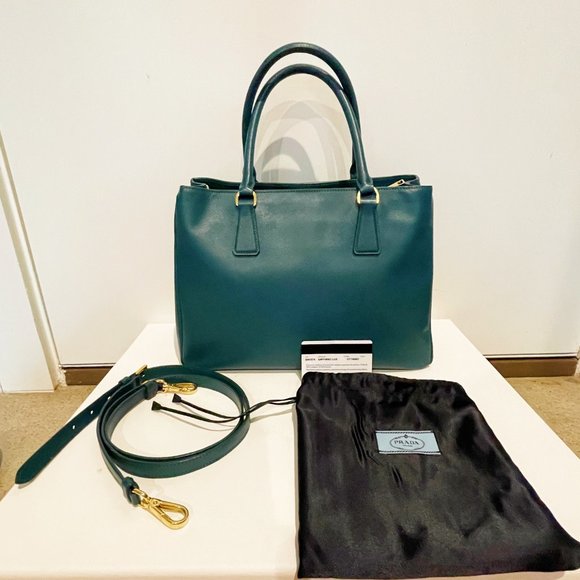 LARGE PRADA GALLERIA SAFFIANO bag - Picture 2 of 5